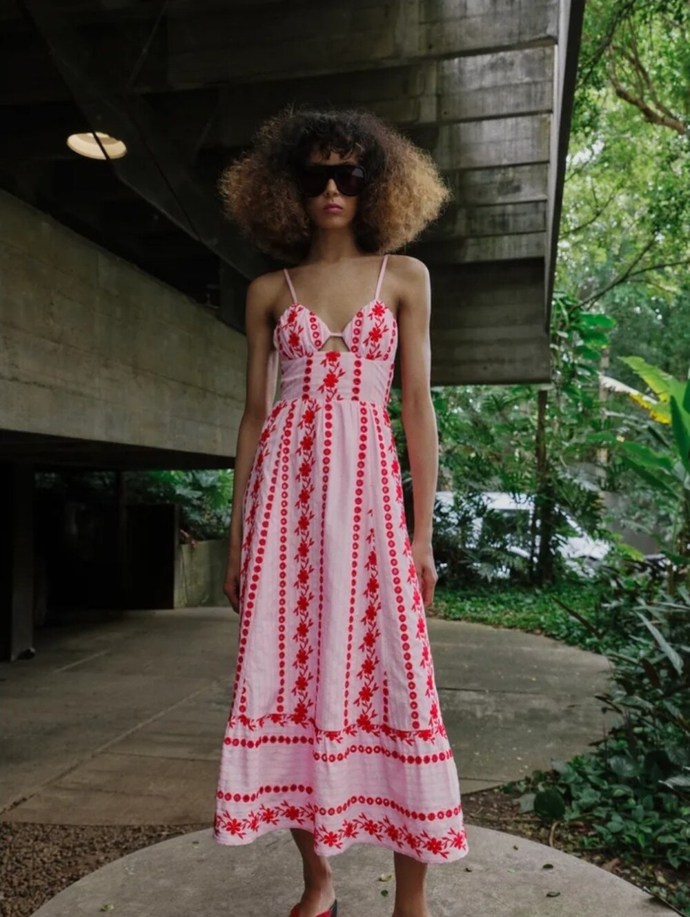 NWT ZARA MIDI DRESS WITH CUTWORK EMBROIDERY SIZE S